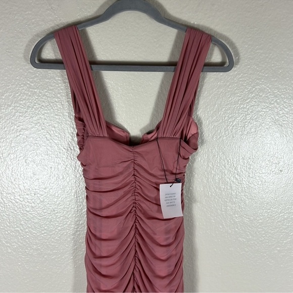 Michael Costello Hilary Gown in Blush - Picture 7 of 8